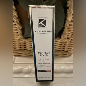 Dr. Kaplan Perfect Pout Lip Balm .35 oz. Clear New in Box